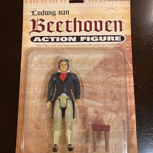 Beethoven action figure 🎶